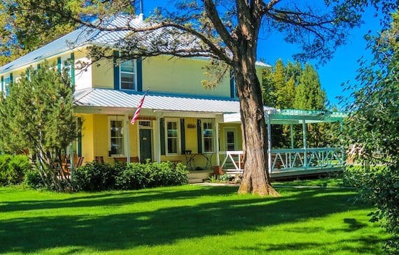 The house front of Long Hollow Ranch