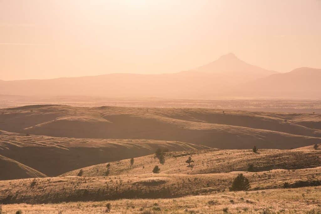 0-4 desert outside of Maupin, Oregon