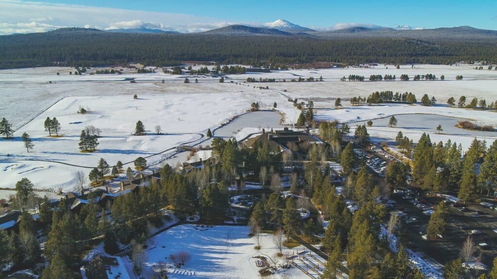 Upload_20211109-224002-(1)-medium a snowy ariel of sunriver resort