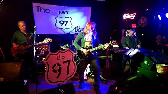 Live at the Vineyard: Hwy 97