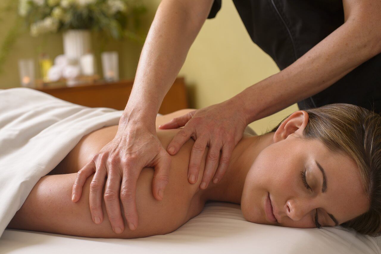 Massage at Sage Springs Club and Spa in Sunriver, Oregon Massage at Sage Springs Club and Spa in Sunriver, Oregon