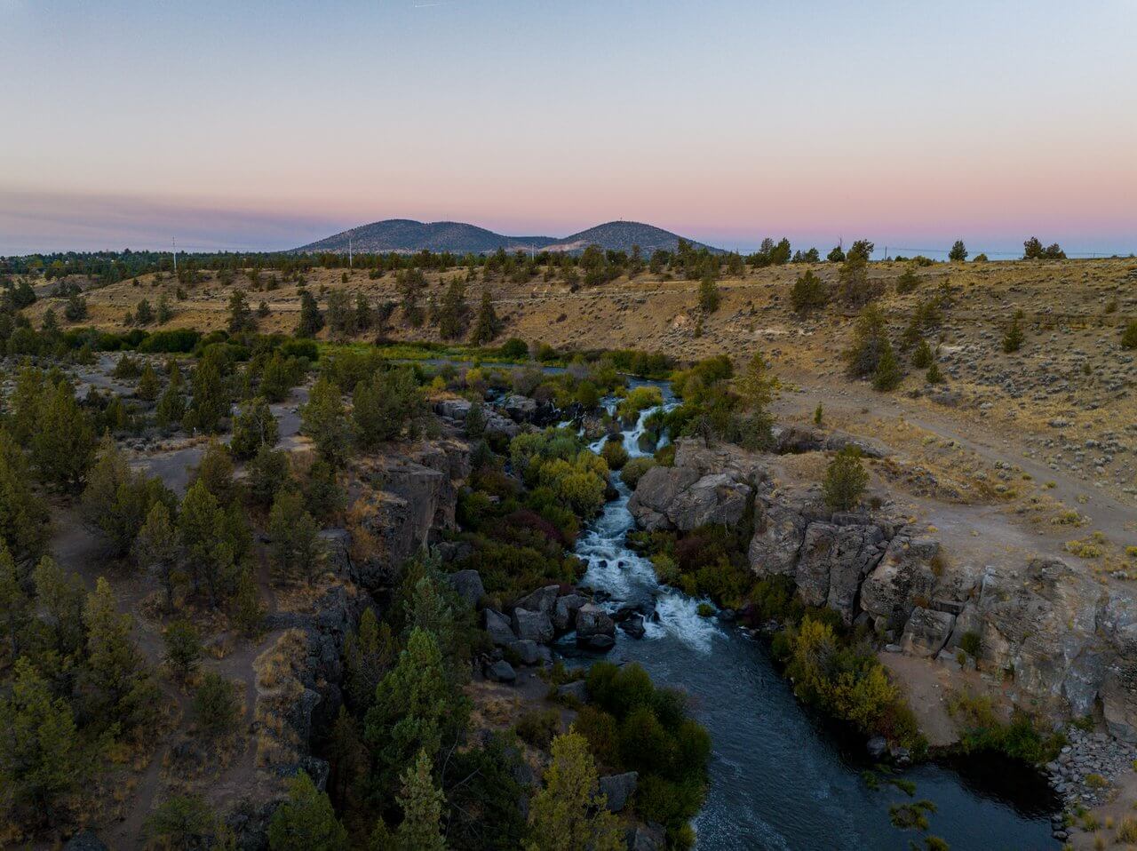 Cline Falls on the Deschutes River near Redmond, Oregon Cline Falls on the Deschutes River near Redmond, Oregon